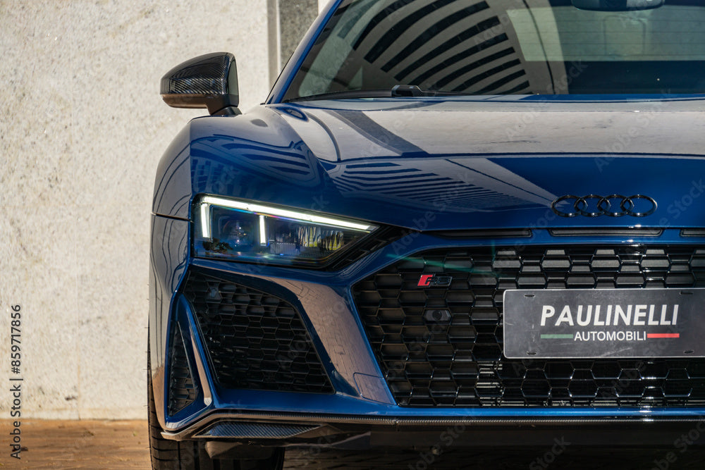 Audi R8