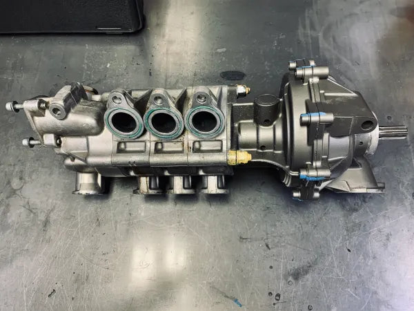 Rénovation de la pompe à eau Ferrari Maserati GTE